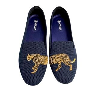 Vivaia Round-Toe Embroidered Loafers (Audrey) navy blue size 37 slip on
